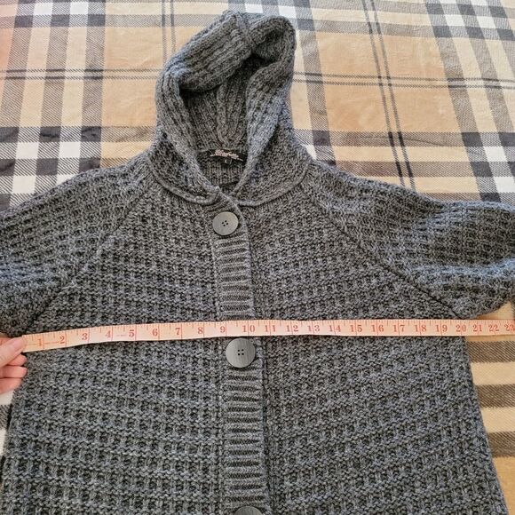 Gray Knit Button-Up Women's Coat - Picture 10 of 11